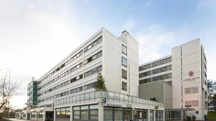 Butikk/Service/Kontor - BTA ca. 130 kvm - Hjørnelokale med god eksponering - Moderne standard - Romsås Senter