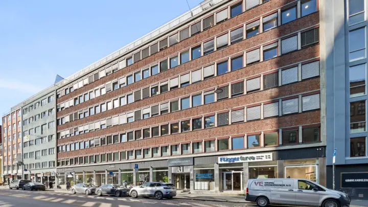 Grønland: Representativ eiendom med ledige areal for kontor, behandling og butikk-/forretningslokale.