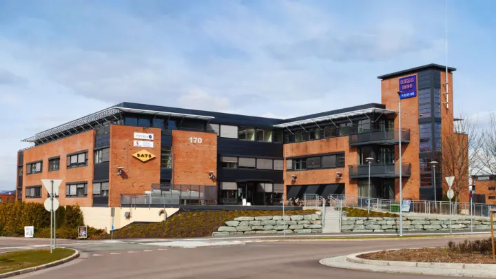 Hellerud Næringspark - Fleksible lokaler i moderne og veldrevet bygg - Diverse arealer i "alle" størrelser - Parkering.