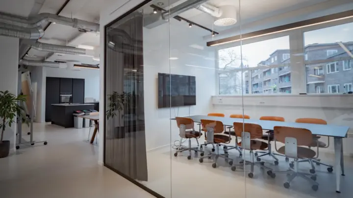 Moderne kontorlokaler med særpreg på 322 kvm BTA. rett ved Vulkan. Gunstige leiebetingelser!