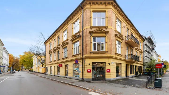 Uranienborg - Forretningslokale med meget god profilering og attraktiv beliggenhet bak slottet.