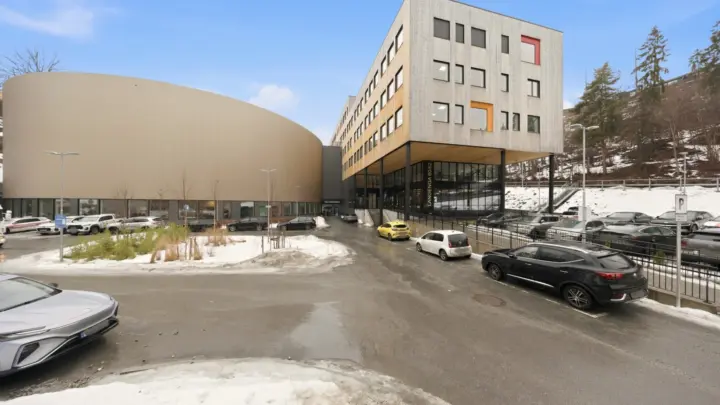 Velodromen Asker - Moderne kontorlokaler med fleksible løsninger. Ledige lokaler fra BTA ca. 259 til 1275 kvm.